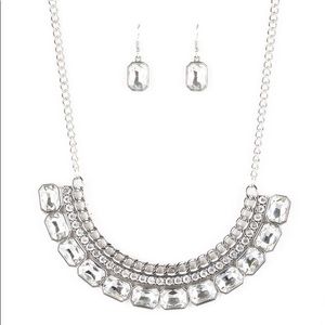 ✨3 for $10✨ Silver necklace